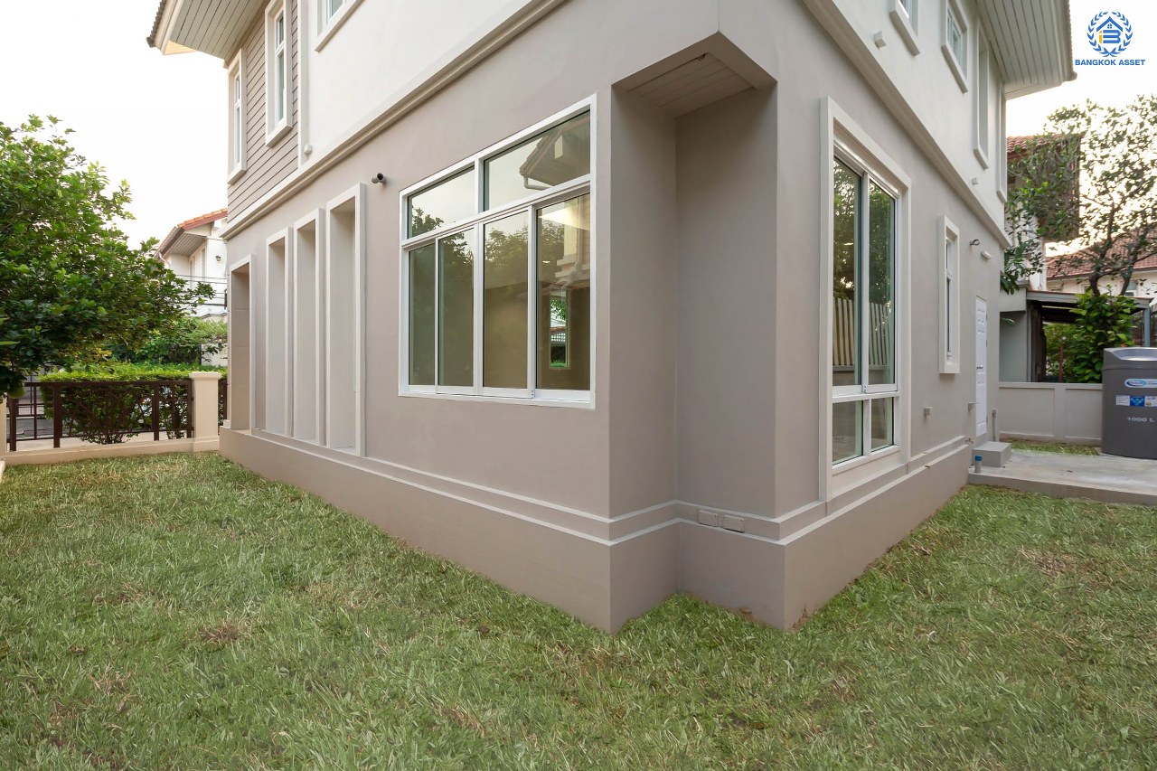 บ้านมือสองตกแต่งใหม่ โครงการ ธนาสิริ รัตนาธิเบศร์ เนื้อที่ 54.7 ตร.ว. ดีไซน์ตอบทุกไลฟ์สไตล์ ฟังก์ชัน 3 ห้องนอน 3 ห้องน้ำ จอดรถได้ 1 คัน บนทำเลติดถนนรัตนาธิเบศร์ เชื่อมต่อหลายเส้นทาง ใกล้รถไฟฟ้าสายสีม่วง "สถานีบางรักใหญ่" และจุดขึ้นทางด่วน "ศรีรัช"